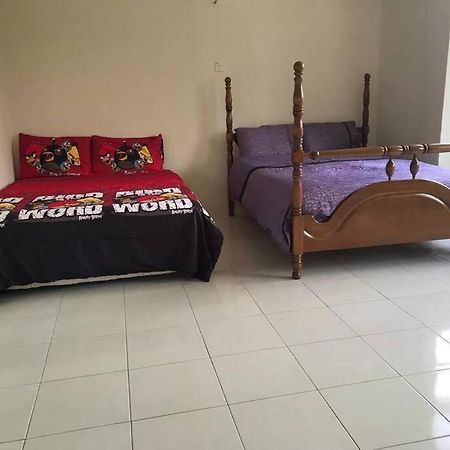 קואלה טרנגאנו Hj Homestay מראה חיצוני תמונה